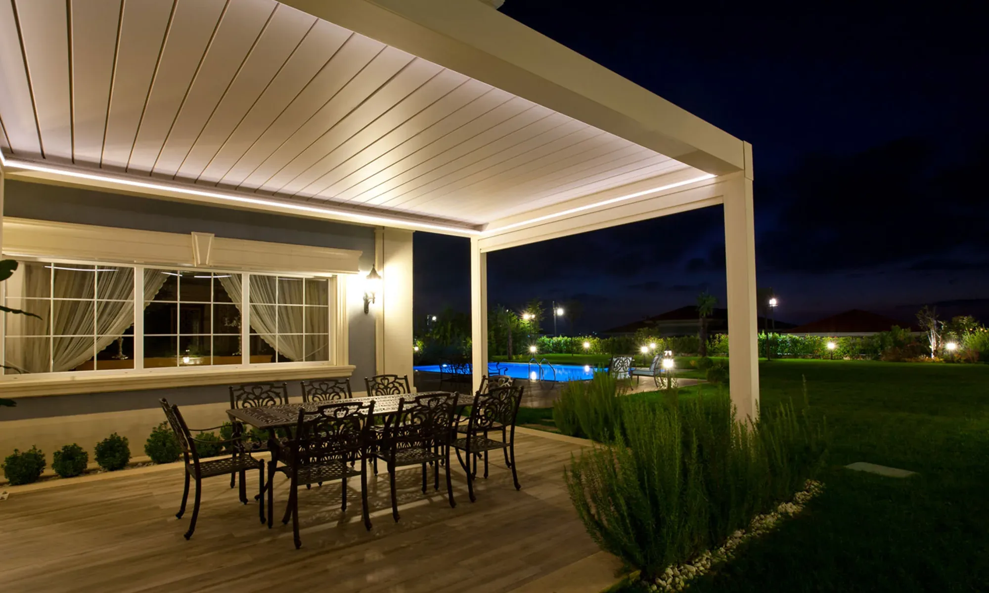 Outdoor roof system